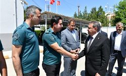 Şanlıurfa Valisi Şıldak, Akçakale gümrük kapısında temaslarda bulundu