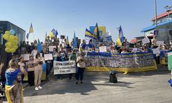 Rusya'nın Ukrayna'ya saldırıları İstanbul'da protesto edildi