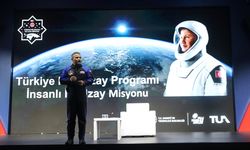 Astronot Alper Gezeravcı TEKNOFEST Adana'da öğrencilerle buluştu: