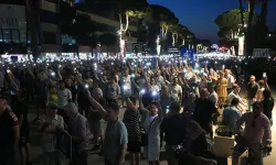 Arnavutluk'ta hükümet karşıtı protesto gösterisi düzenlendi