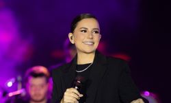 Merve Özbey'den 50 bin kişilik müzik şöleni