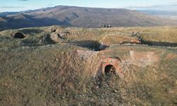 Erzurum Büyükşehir Belediyesi, ulaşımın zor olduğu tarihi tabyalara yol yaptı