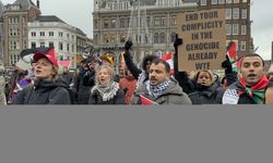 İsrail'in Gazze'deki saldırıları Amsterdam'da protesto edildi