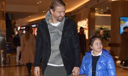 Caner Erkin'den kızına aşk dolu bakışlar