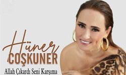 Hüner Coşkuner'den şarkılarla veda