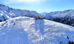 Kırgızistan'ın Karakol şehri kış turizminin vazgeçilmezleri arasında yer alıyor