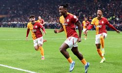 Galatasaray, Trabzonspor'u 90+8'de bulduğu golle yendi