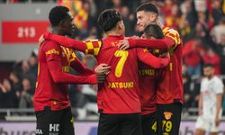 Göztepe, Çaykur Rizespor'u 3-0 yenerek önemli bir galibiyet aldı