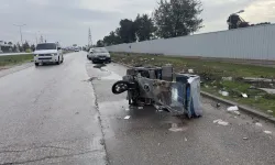 Adana'da otomobille çarpışan elektrikli bisikletteki 3 kişi yaralandı