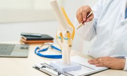 Kemik Erimesi (Osteoporoz) Belirtileri ve Alınacak Önlemler