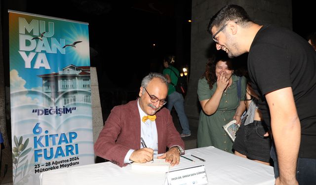 6. Mudanya Kitap Fuarı, Mütareke Meydanı'nda devam ediyor