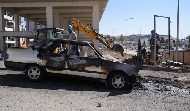 İnşaat sahasında alev alan doğal gaz kaçağı söndürüldü