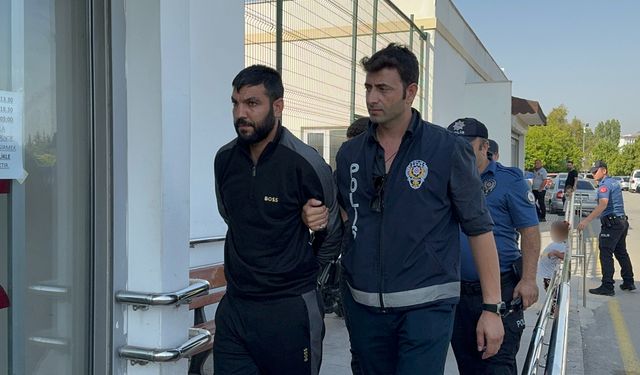 Adana'da saldırdıkları polislerden 6'sını yaralayan 2 zanlı tutuklandı