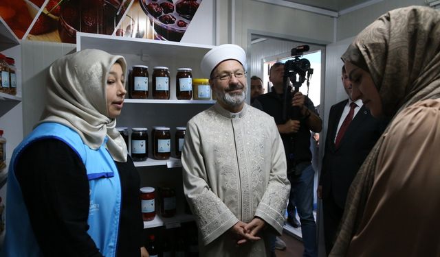 Diyanet İşleri Başkanı Erbaş Hatay'da ziyaretlerde bulundu