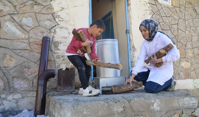 Beyza öğretmen, ara tatilini köydeki ana sınıfını güzelleştirerek değerlendirdi