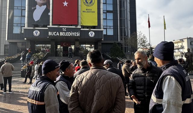 Buca Belediyesi'nde işçiler greve başladı