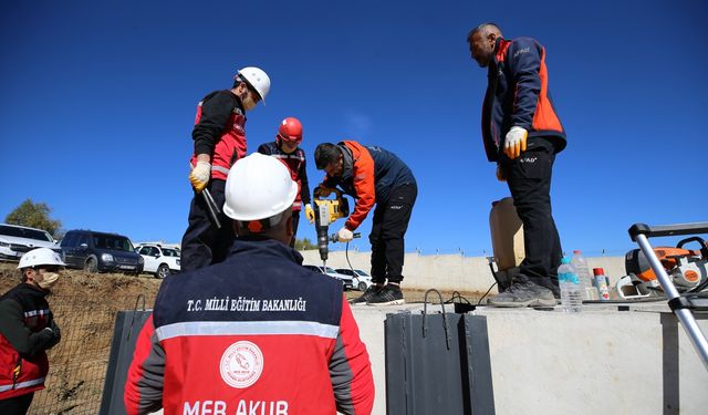 Öğretmenler olası afetlerde AFAD'ın gücüne güç katacak