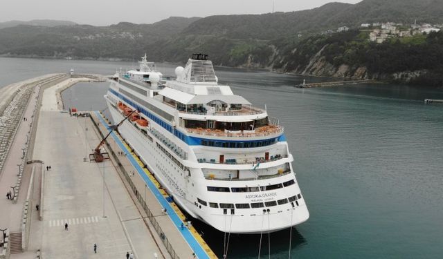 Kruvaziyer yolcuları Amasra ve Safranbolu'yu gezecek