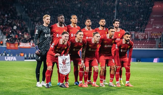 Premier Lig'in zirvesindeki Liverpool puan farkını açmaya başladı