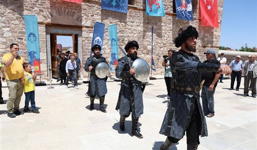 Konya'nın Darülmülk oluşunun 927. yılında Selçuklu Sultanları anıldı