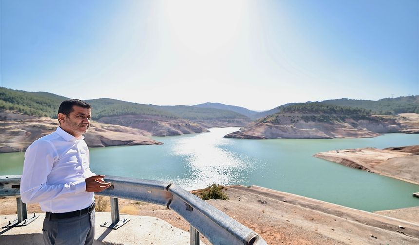 Denizli'de su seviyesi düşen Akbaş Barajı'ndan içme suyu alımı durduruldu