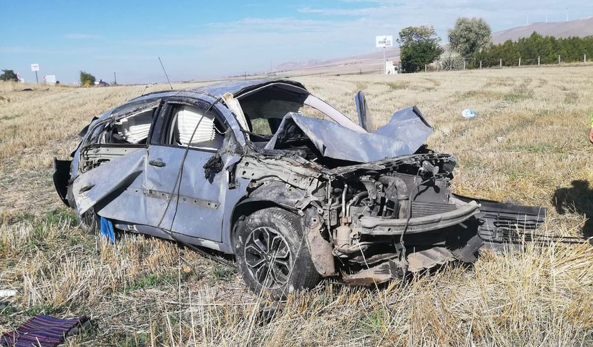 Nevşehir'de devrilen otomobildeki 2 kişi öldü, 1 kişi yaralandı