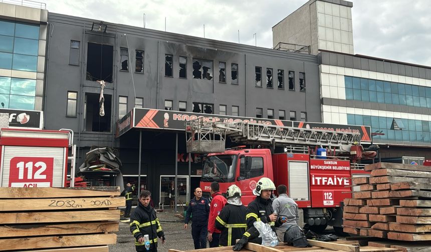 Mobilya imalathanesinde dört ayda üçüncü kez yangın çıktı