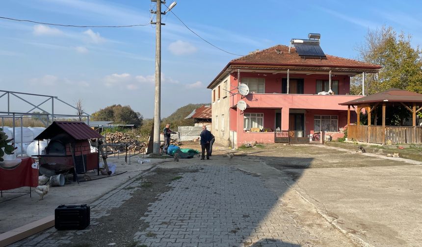 Sakarya'da çıkan silahlı kavgada 2 kişi yaralandı