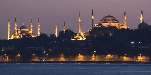 Ayasofya Ve Sultanahmetin Caz Ve Dans Salonu Olmasini Istemisler H1592071520 3B5F78